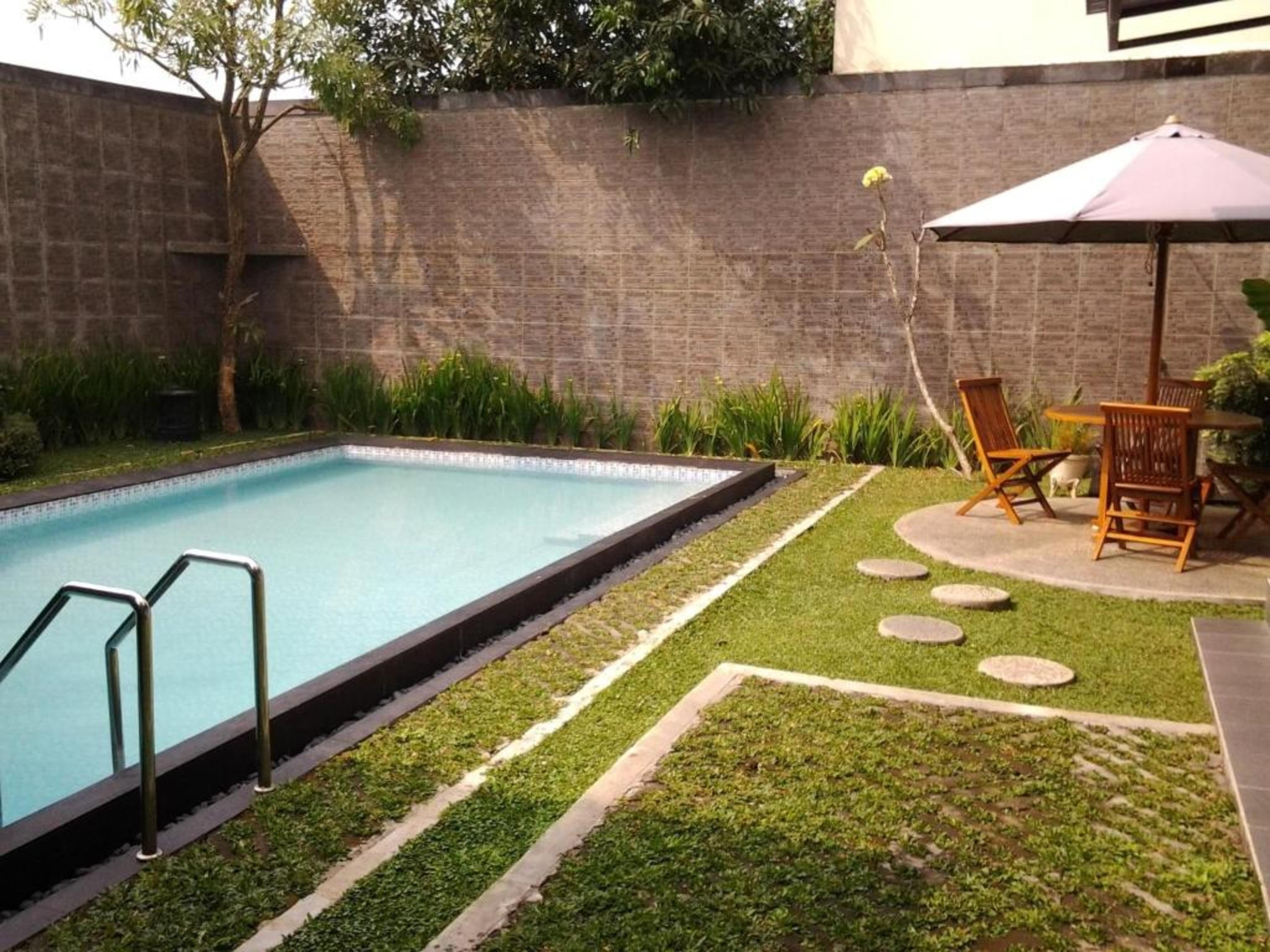 Rumah Anda Guest House By Zuzu บันดุง ภายนอก รูปภาพ